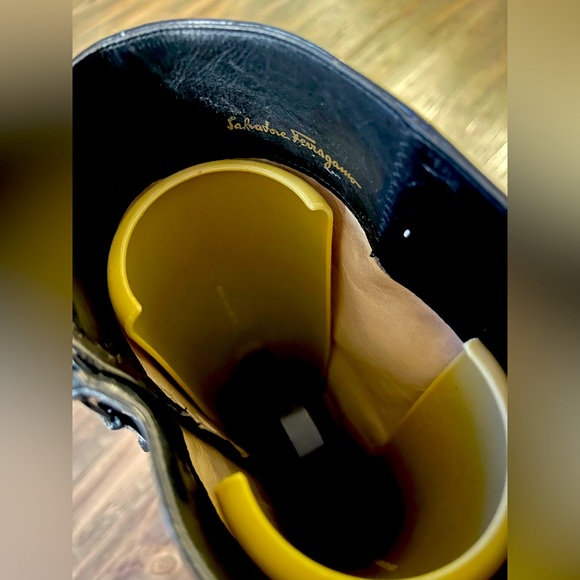 Salvatore Ferragamo knee high boots - Picture 6 of 11